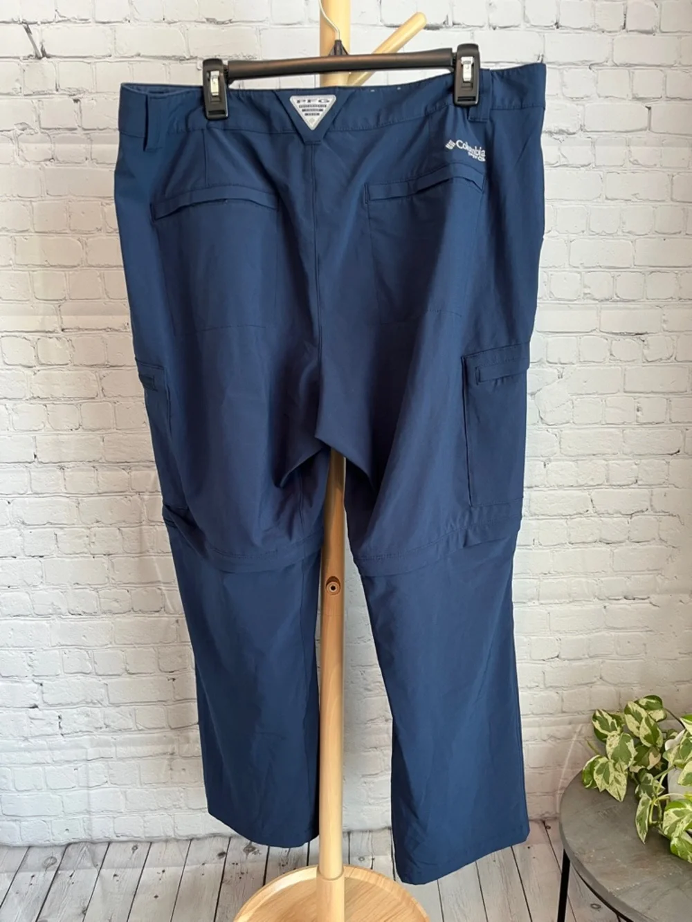 Columbia Men's Navy Convertible Cargo Pants 38X30